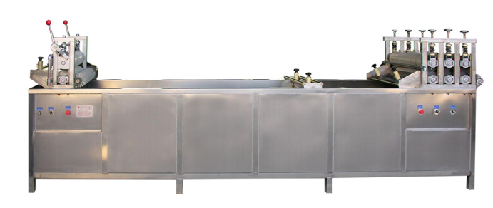 膠片過水(shuǐ)冷卻機 膠片過水冷卻機